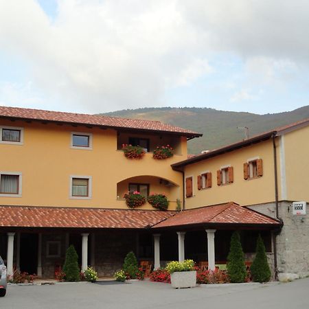 Guest House Pod Slavnikom Podgorje  Ngoại thất bức ảnh