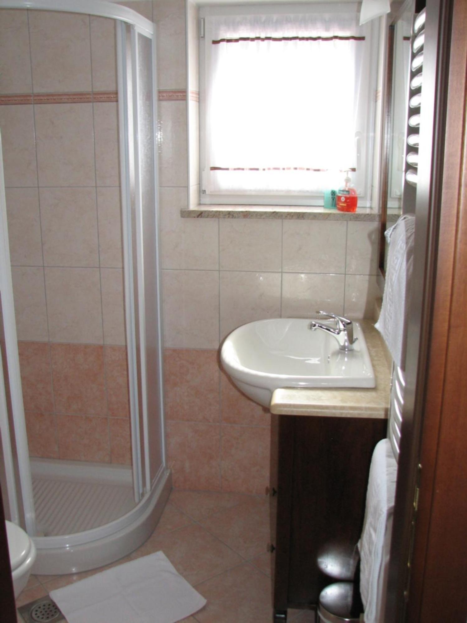 Guest House Pod Slavnikom Podgorje  Ngoại thất bức ảnh
