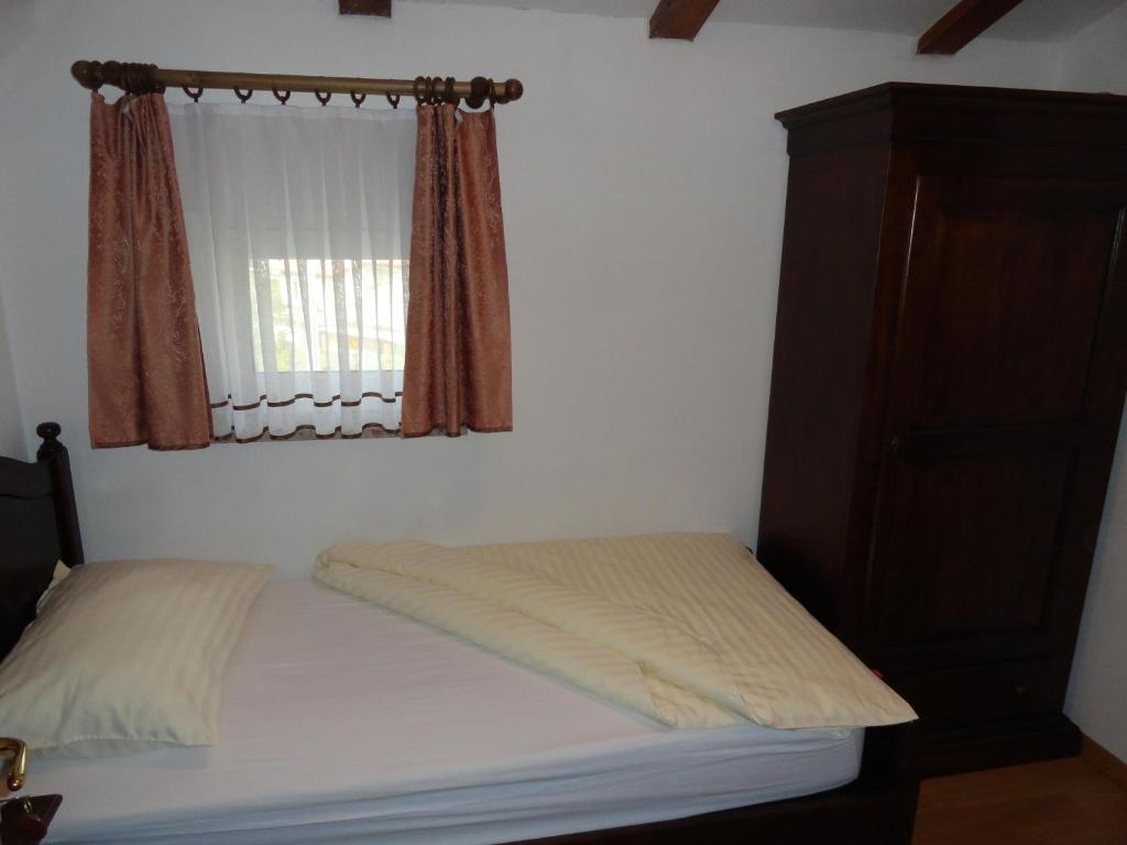 Guest House Pod Slavnikom Podgorje  Phòng bức ảnh
